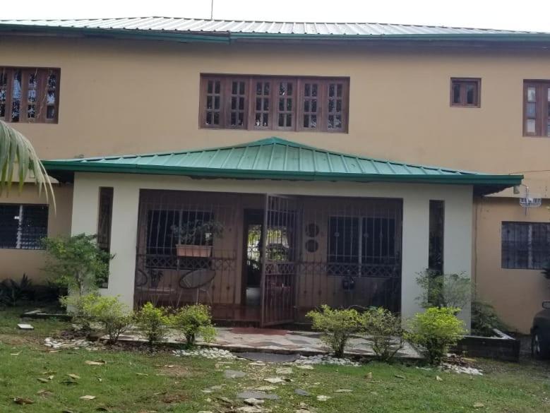 Maison d'hôtes Bielka'S Country House à La Colonia Extérieur photo